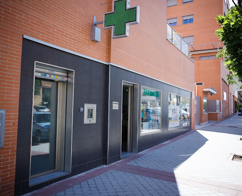 Farmacia Montecarmelo - Maria Victoria Pazos Francos