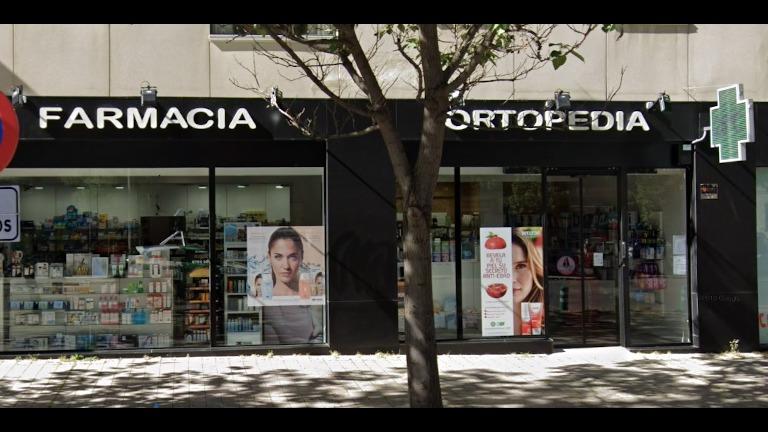 Farmacia Paseo Melancólicos - Ldo. Joaquín Reyes Morilla - Farmacia y Parafarmacia en Pirámides, Madrid Río